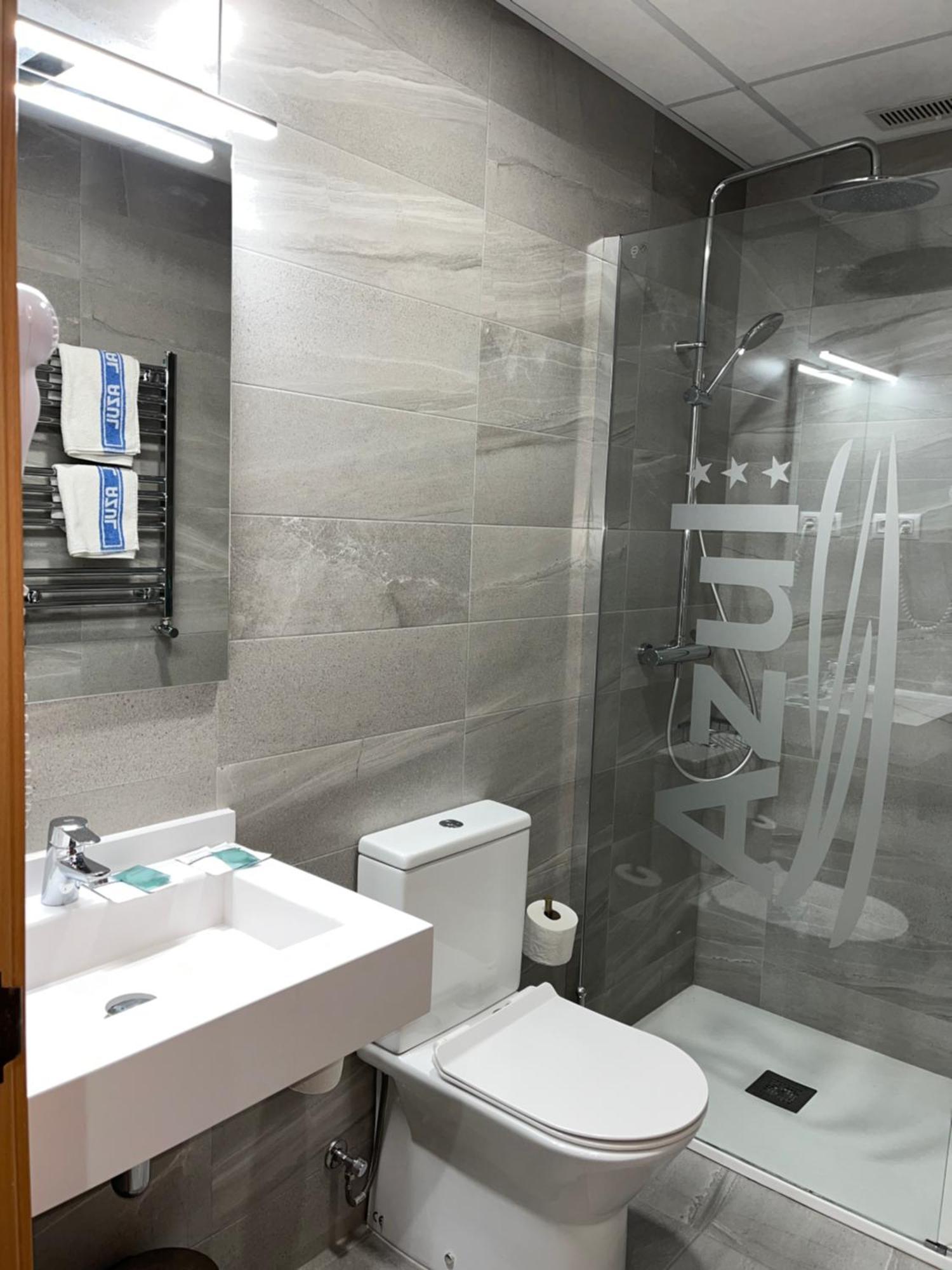Hostal Azul El Molar Bagian luar foto